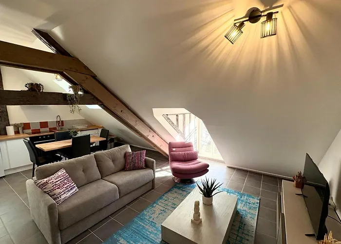 De Lancement - Charme & Calme, Bouchon De Champagne - Troyes